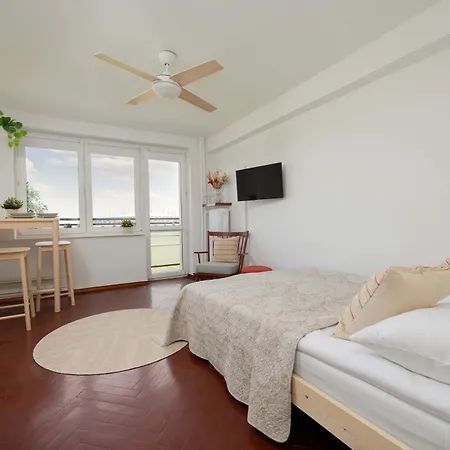 公寓 Salezego With Balcony Near Pge Narodowy By Renters 华沙